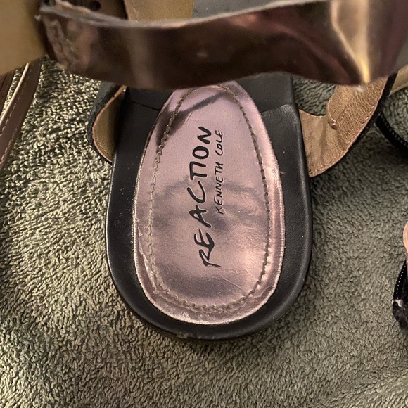 Size 10 Kenneth Cole gladiator Sandal - Picture 3 of 5